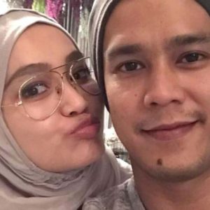 Ude Wahid Dan Isteri Pertama