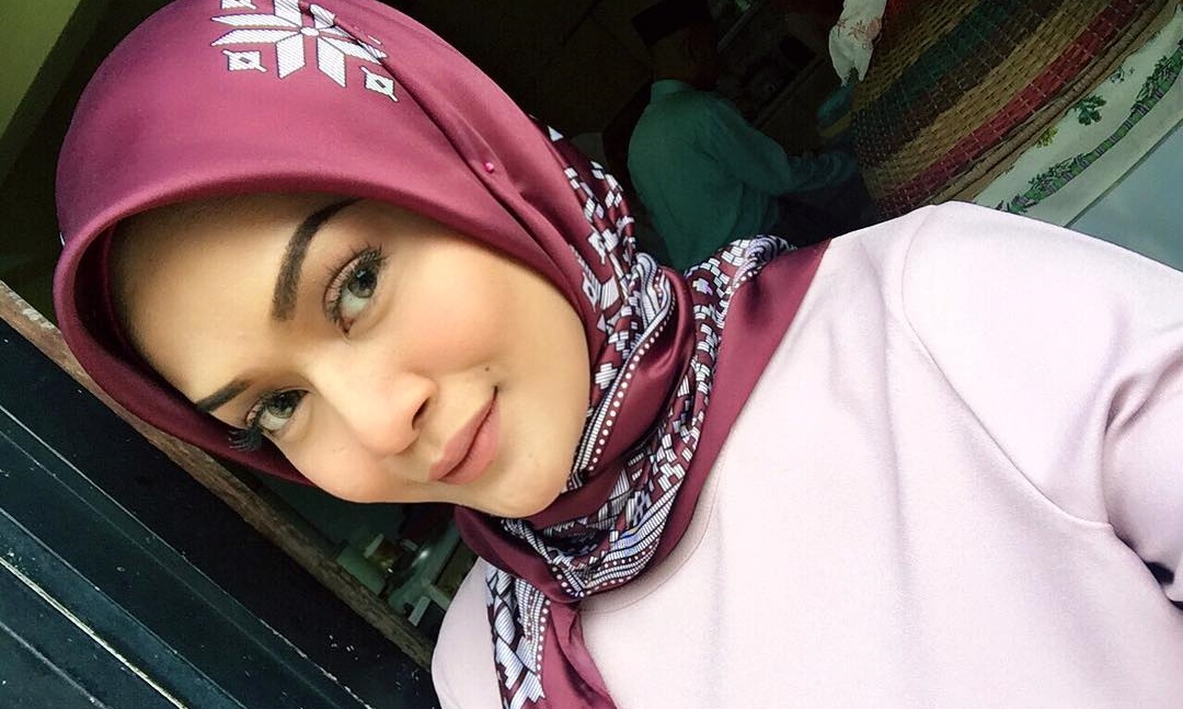 Comelnya Nada Syuhada Bertudung