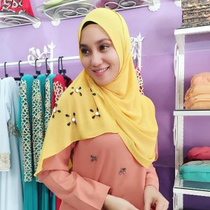 Ramona Zamzam Ayu Berhijab