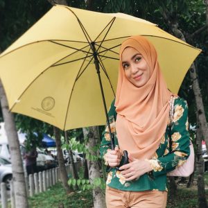 Ramona Zamzam Cantik Bertudung