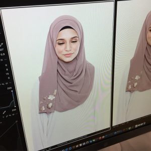 Atisha Khan Menggayakan Tudung Neelofa