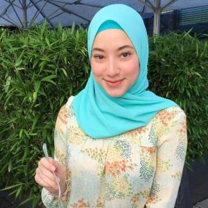 Foto Ameera Khan Berhijab