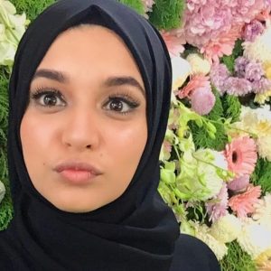 Gambar Comel Atisha Khan Bertudung