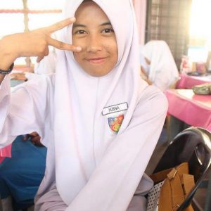 Gambar Budak Sekolah Jadi Penyanyi (Fatin Husna)