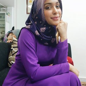 Wanna Ali Yang Comel Memakai Tudung