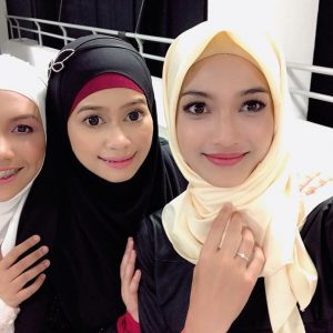 Atikah Suhaime Dan Heliza Helmi