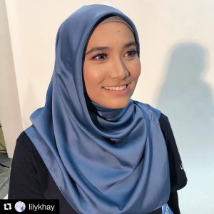 Foto Anna Aljuffrey Bertudung