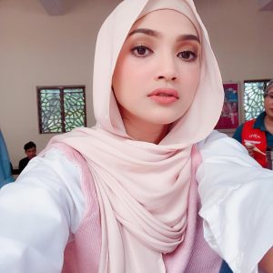 Gadis Melayu Bertudung Paling Cantik (Atikah Suhaime)