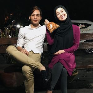 Ikmal Amry Dan Emma Maembong