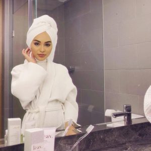 Gadis Selepas Mandi Sharifah Rose