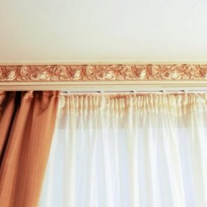 Cornice Berwarna