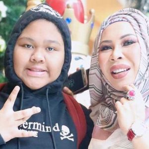 Cik B Dan Ibu Kandung DSV