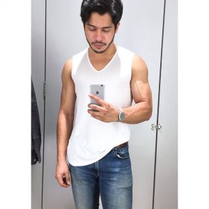 Foto Yusuf Bahrin Pakai Singlet