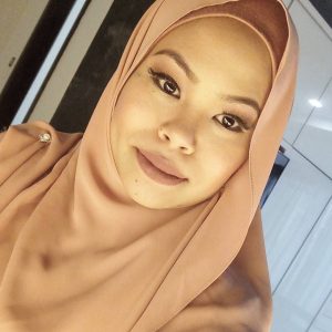 Gambar Nasz Sally Bertudung