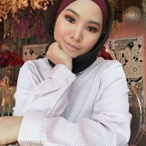 Aina Abdul Bertudung