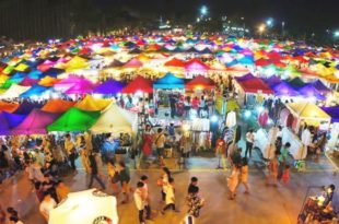 Suasana Pasar Malam