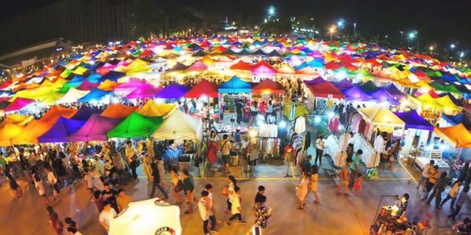 Suasana Pasar Malam